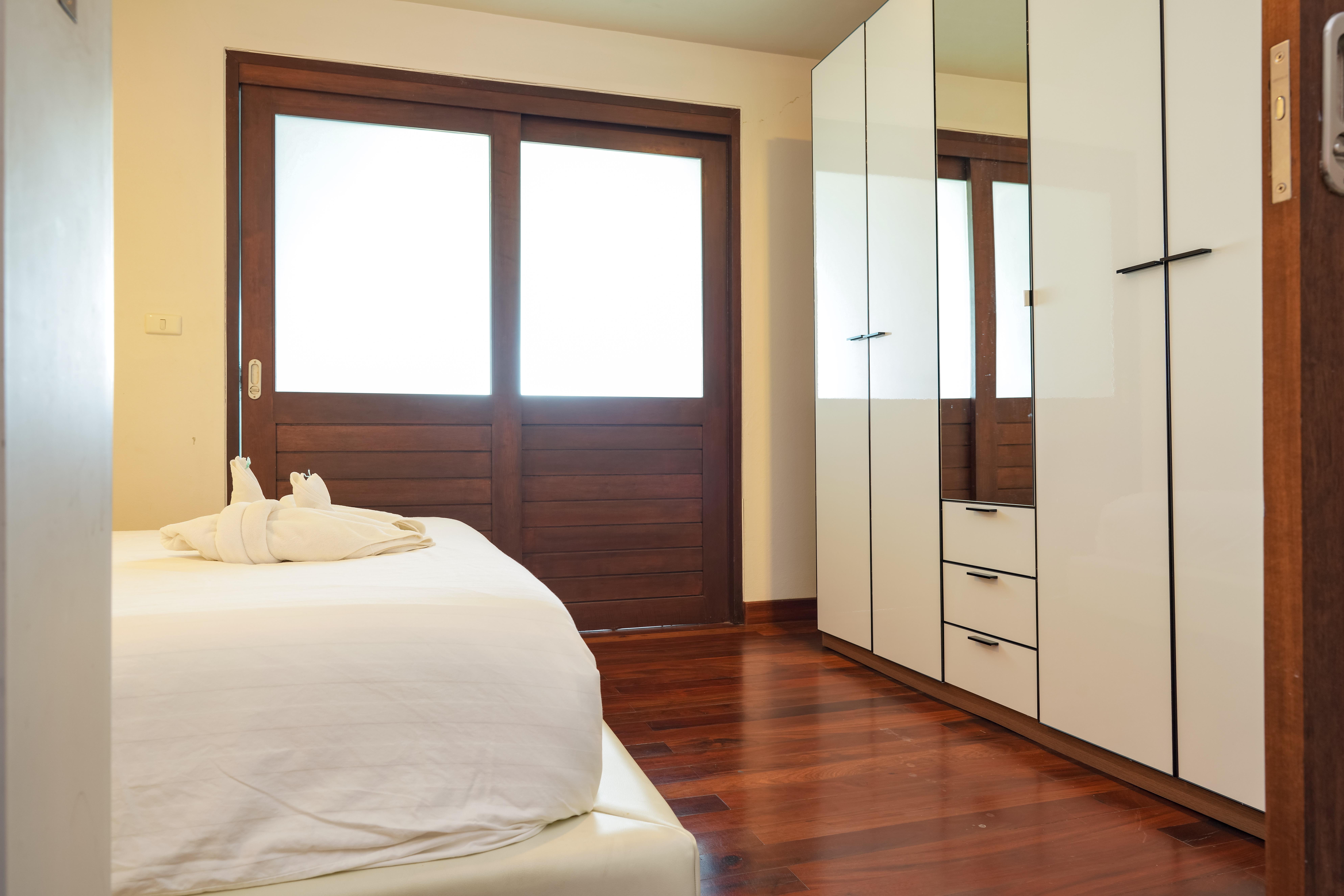 Capital O 890 The Royal Bay View