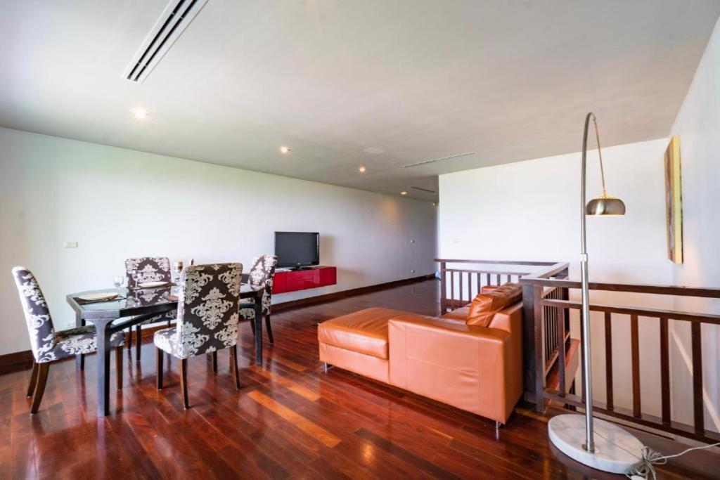 Capital O 890 The Royal Bay View Patong