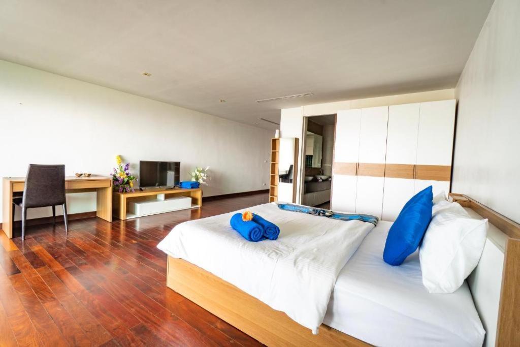 Capital O 890 The Royal Bay View Patong